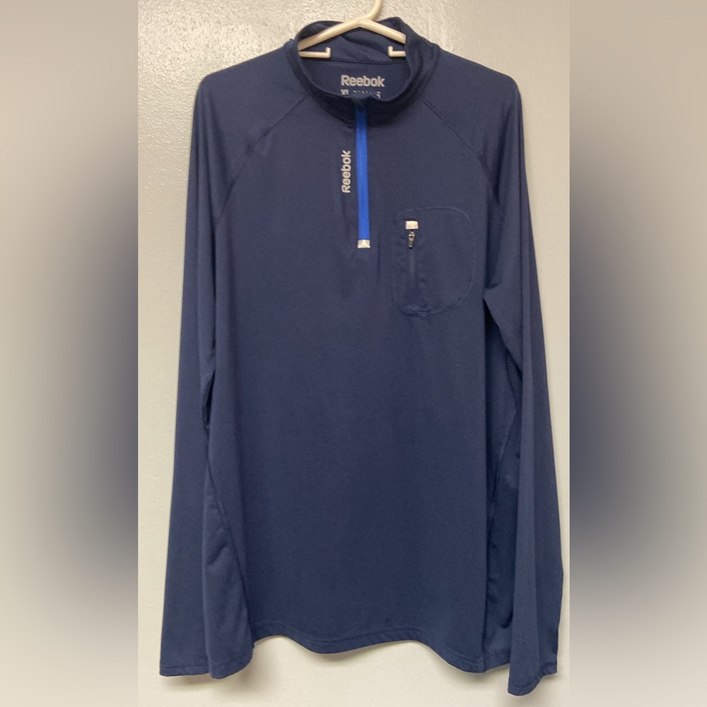 Reebok athletic pullover